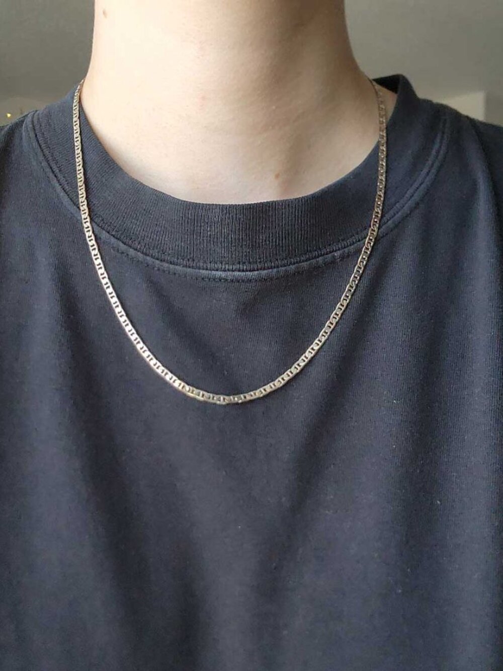20 inches silver toned mariner chain